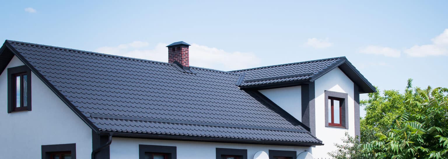 How Much Does Installing A Rubber Roof Cost? (2023)