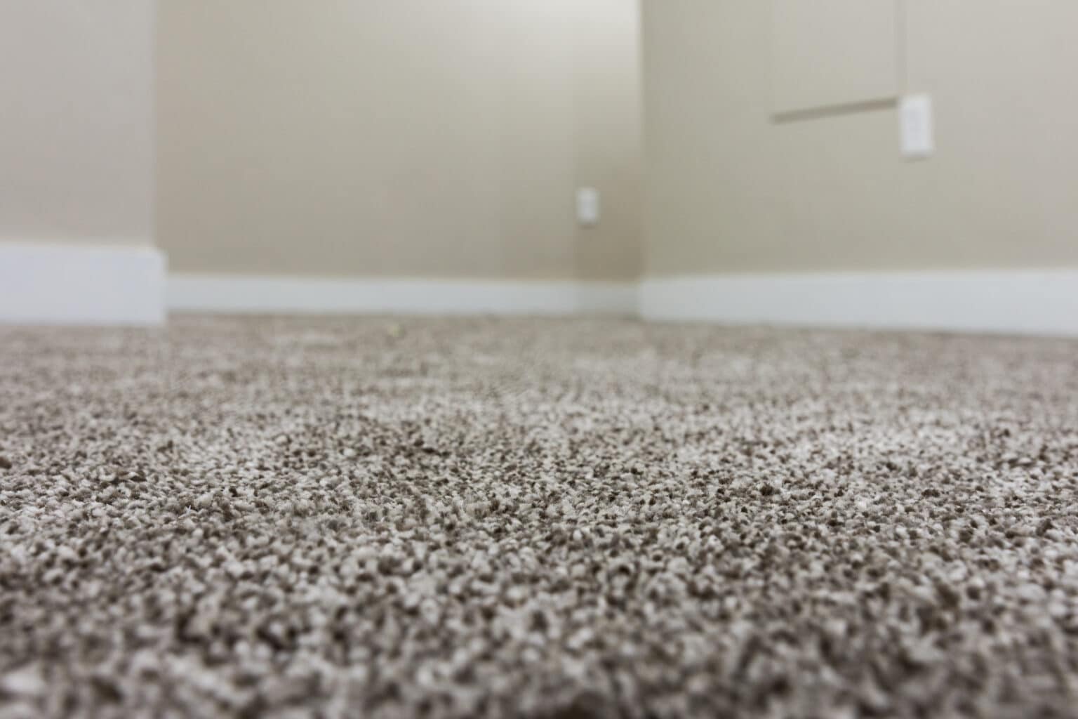 How Much Does Carpet Installation Cost? (2023)